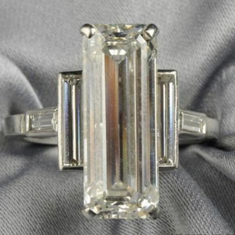 Bague en verre gris vintage