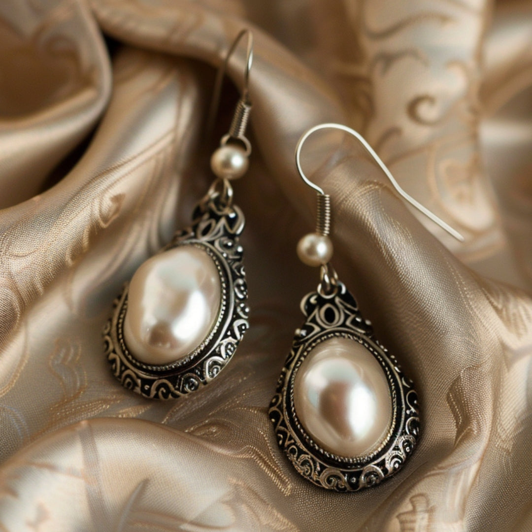Boucles d'oreilles en argent incrusté de perles en forme de goutte d'eau