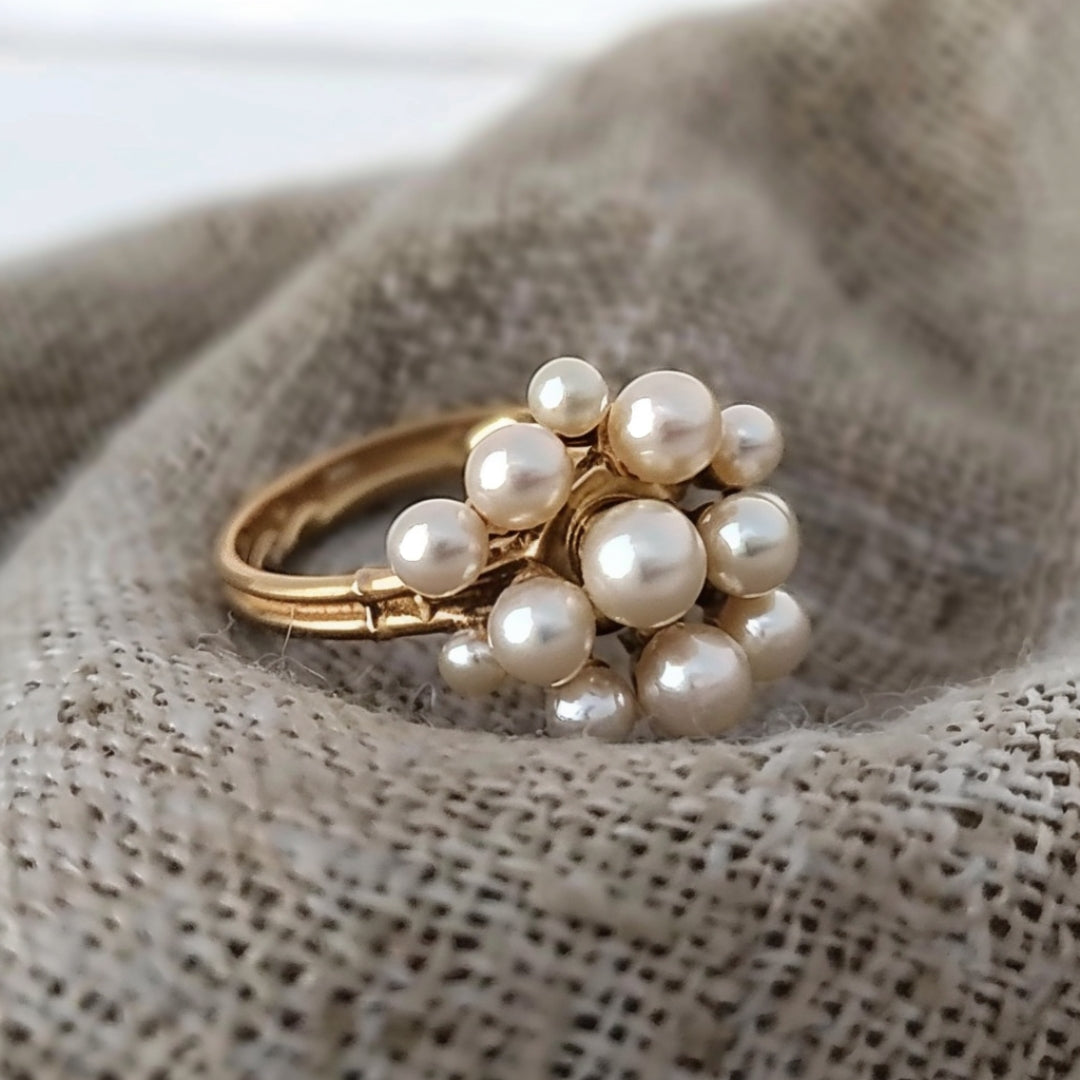 Bague en or perlé