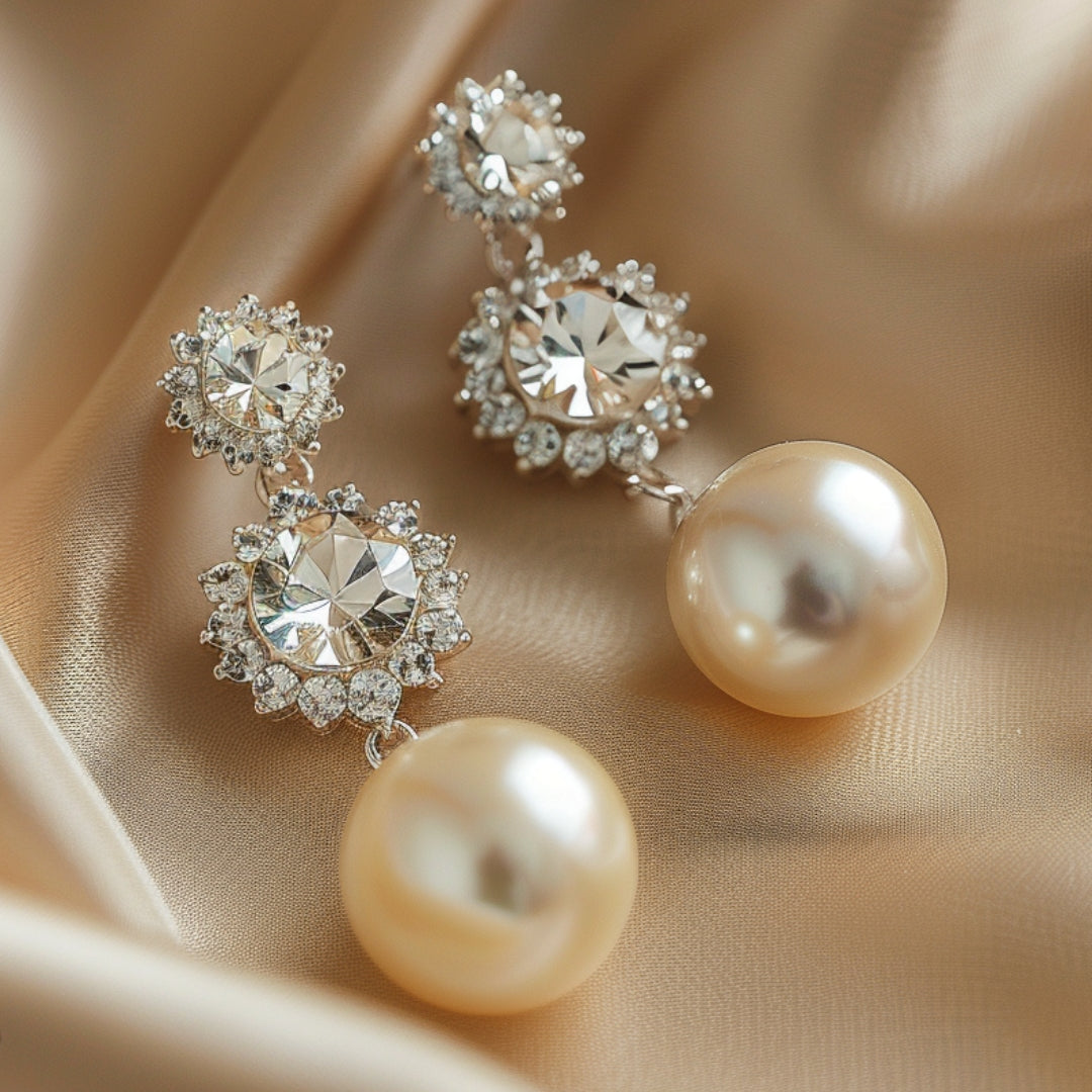 Boucles d'oreilles pendantes en zirconia et perle d'or
