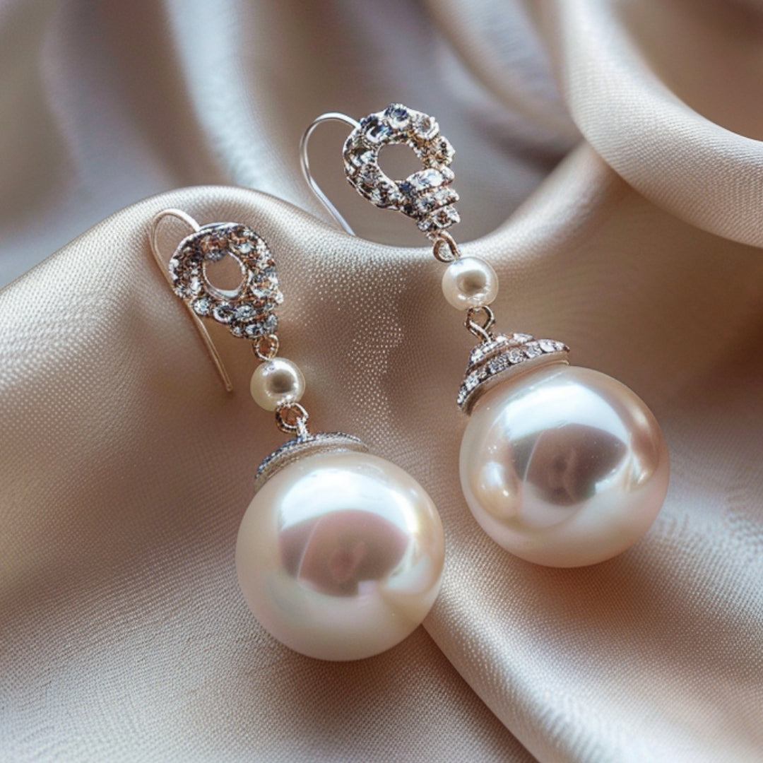 Boucles d'oreilles pendantes en perle brillante