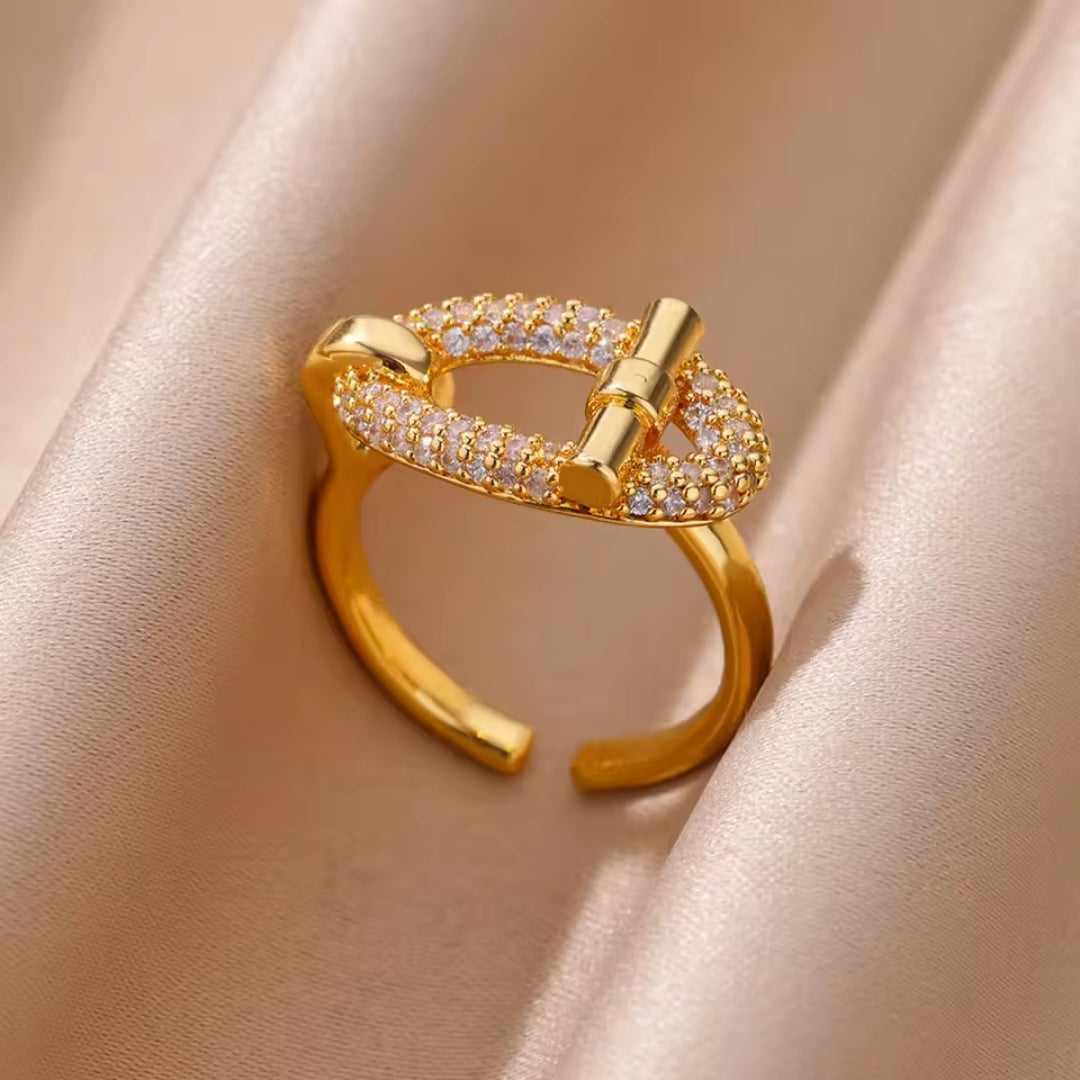 Bague ajustable nouée en or