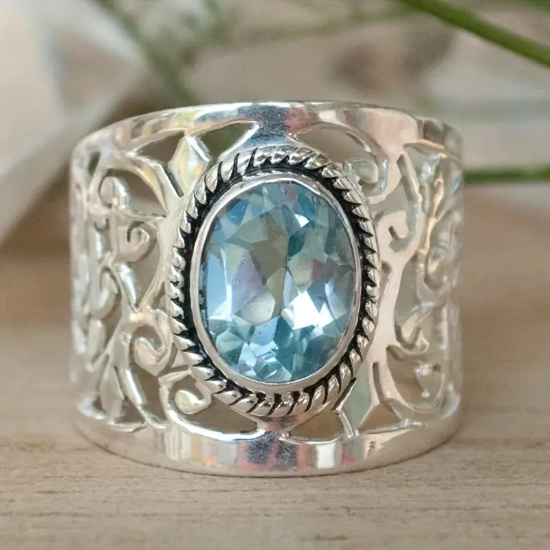 Bague en argent à creux bleu