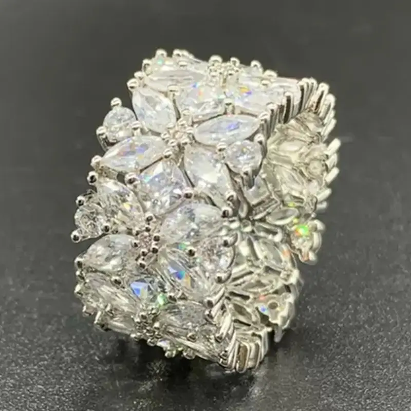 Bague en argent sterling à fleurs éclatantes