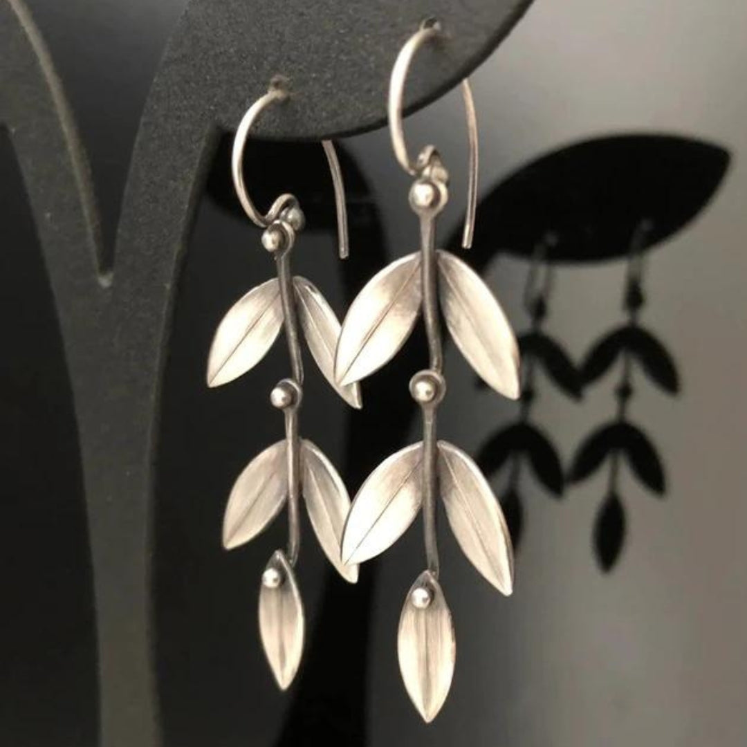 Boucles d'oreilles pendantes en argent avec feuilles bohèmes