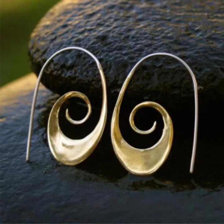Boucles d'oreilles bohèmes en spirale dorée
