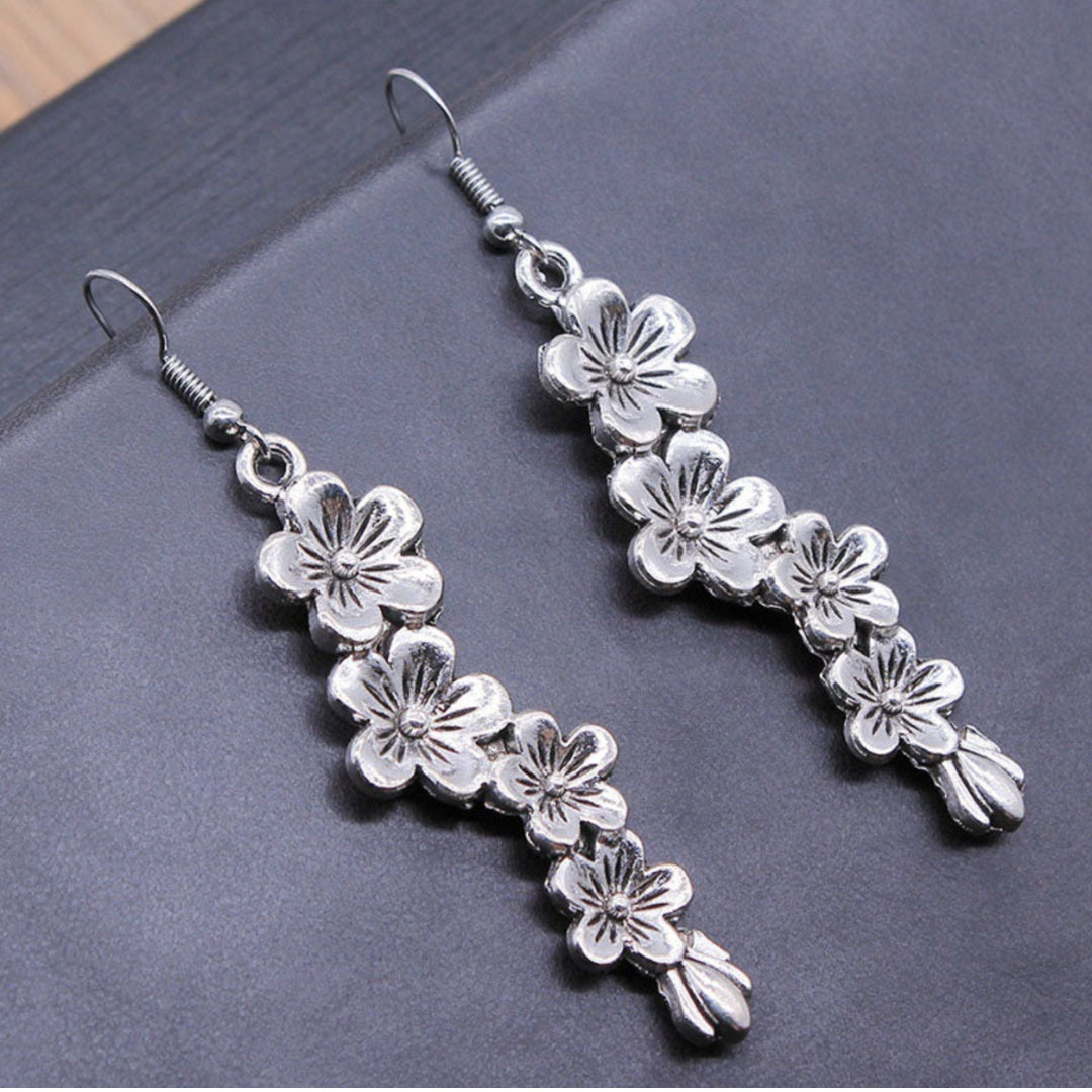 Boucles d'oreilles pendentifs floraux en argent bohème