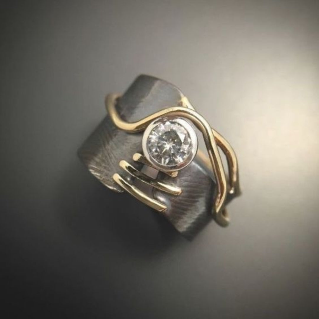 Bague en zirconium argent foncé vintage