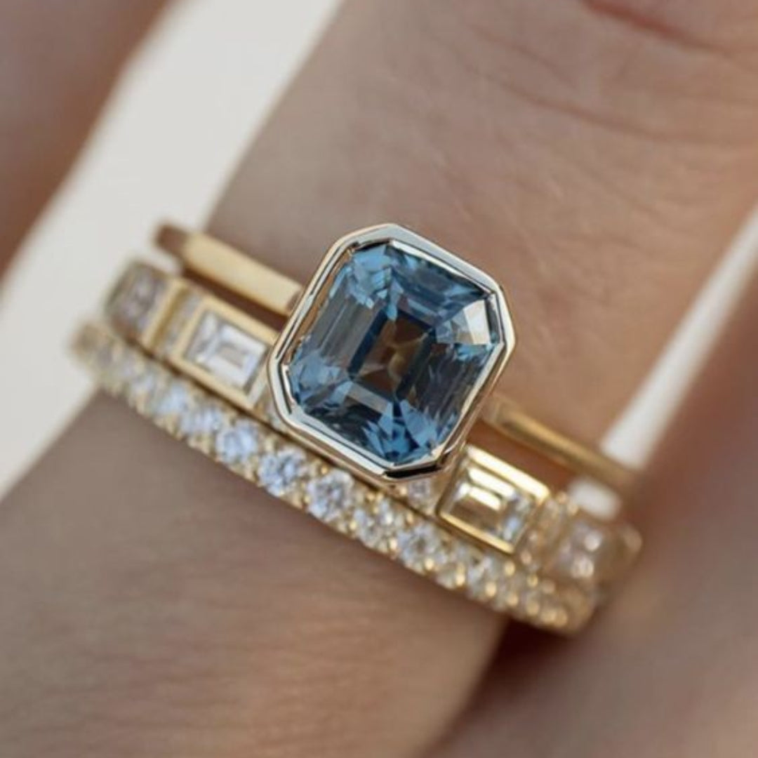 Bague en cristal bleu vintage