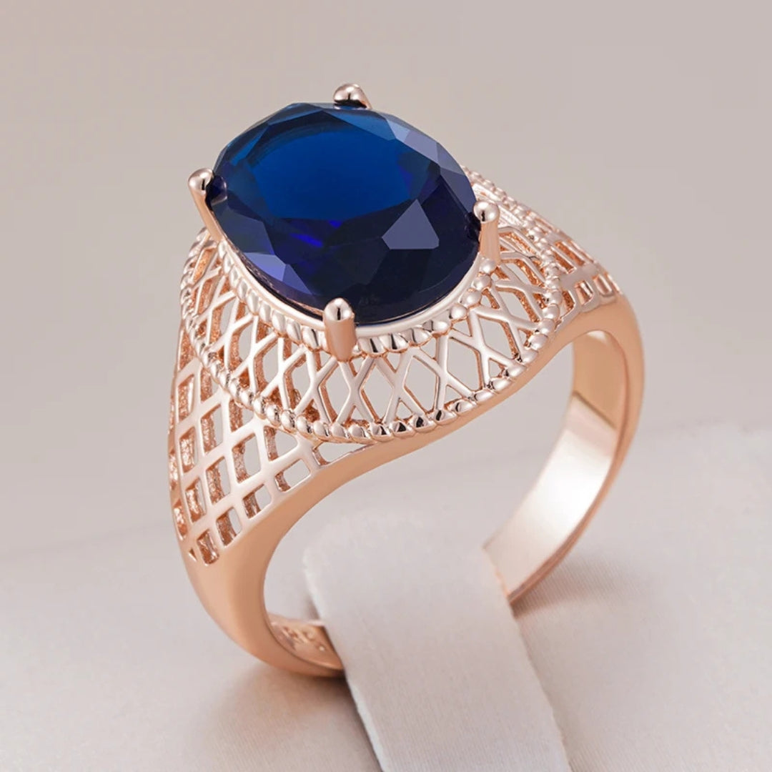 Anneau creux en cristal bleu élégant