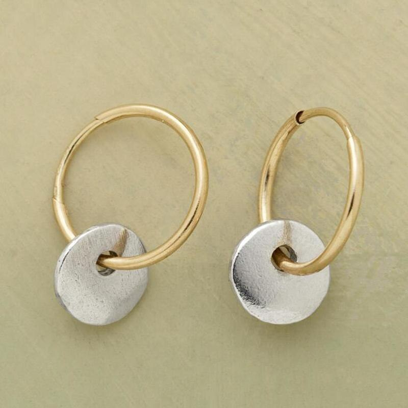 Boucles d'oreilles élégantes en or et argent plaqué