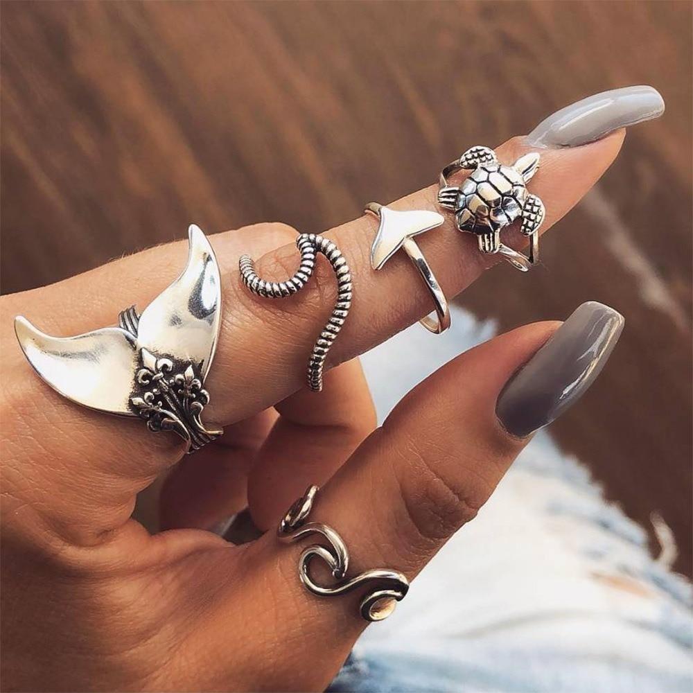 Lot de 5 anneaux d'inspiration marine en argent antique