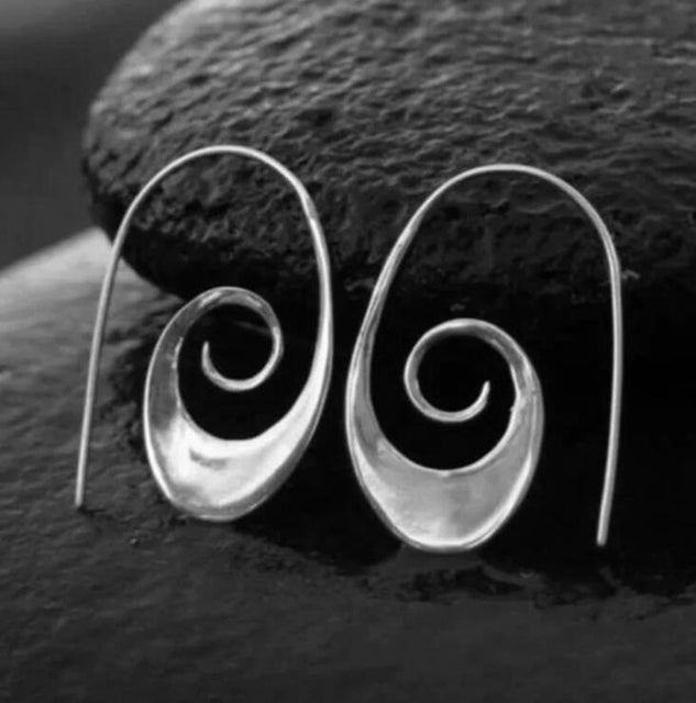 Boucles d'oreilles bohèmes en spirale dorée