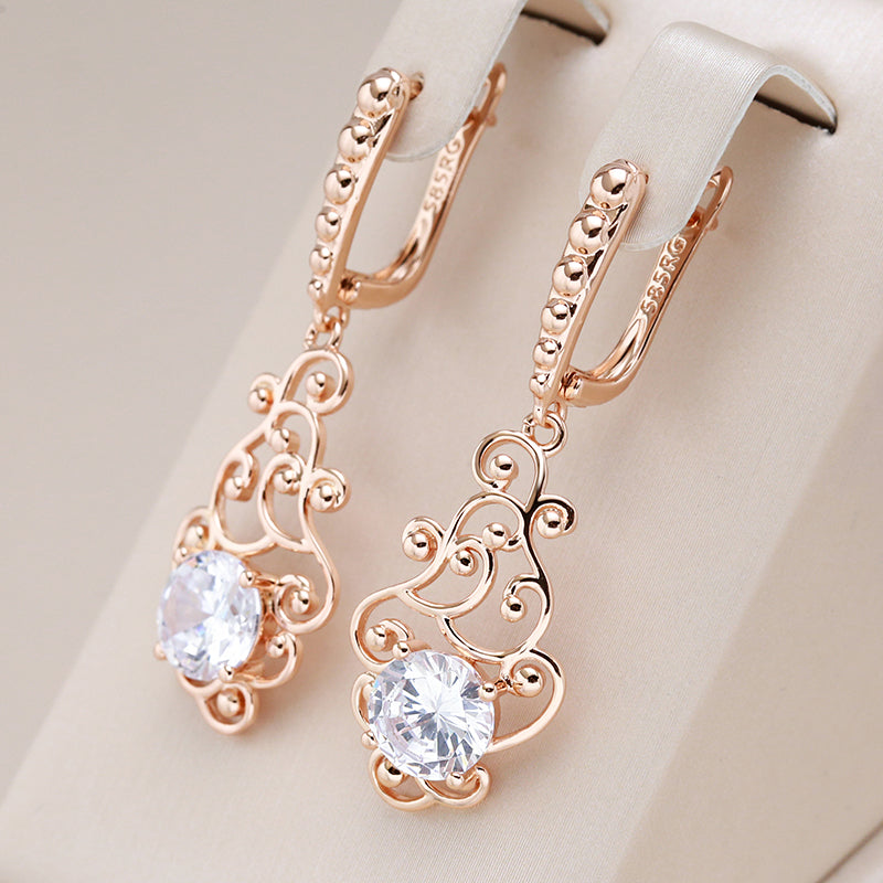Boucles d'oreilles élégantes en or avec cristal