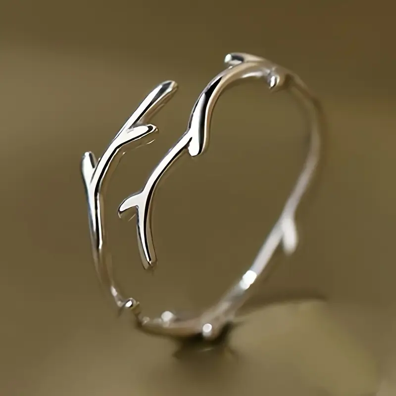 Bague à branche en argent