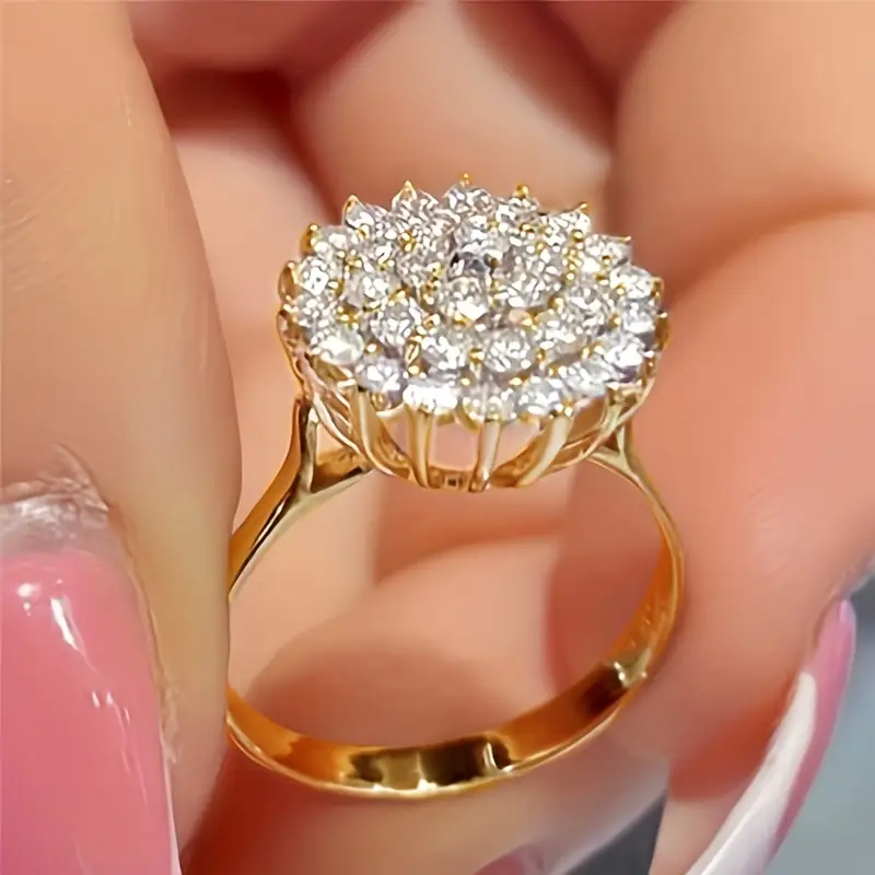 Bague en or arrondie scintillante