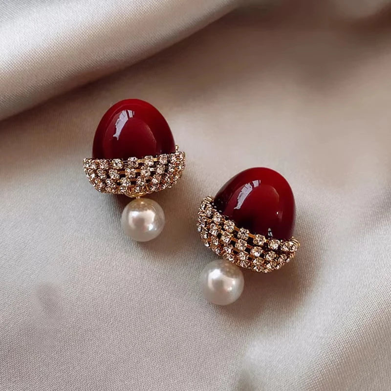 Boucles d'oreilles perles de noisette rouges