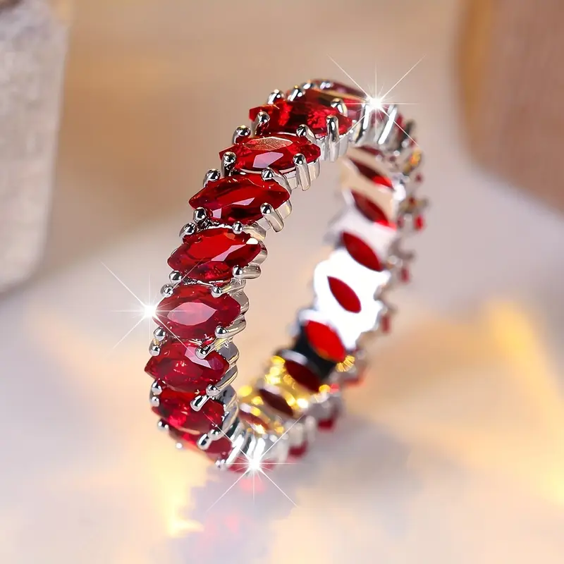 Bague en cristal rouge vintage