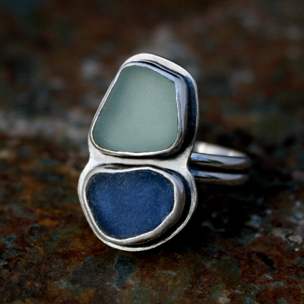 Bague en argent et pierre vintage
