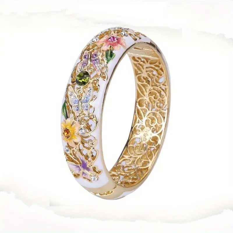 Bague en or floral blanc
