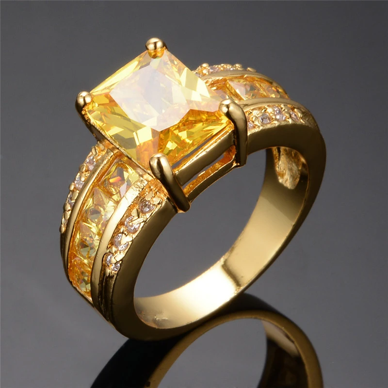 Bague en verre en or jaune