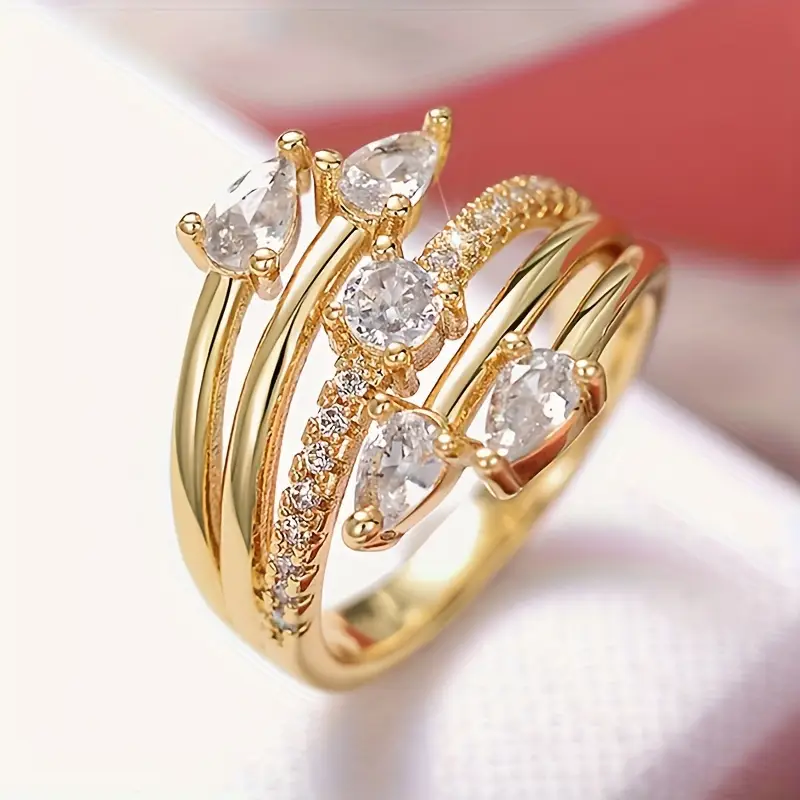 Bague en or à éclat de zirconium