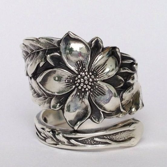 Bague Vintage en Argent avec Fleur