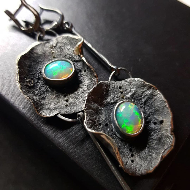 Boucles d'oreilles bohèmes avec Opale verte en argent