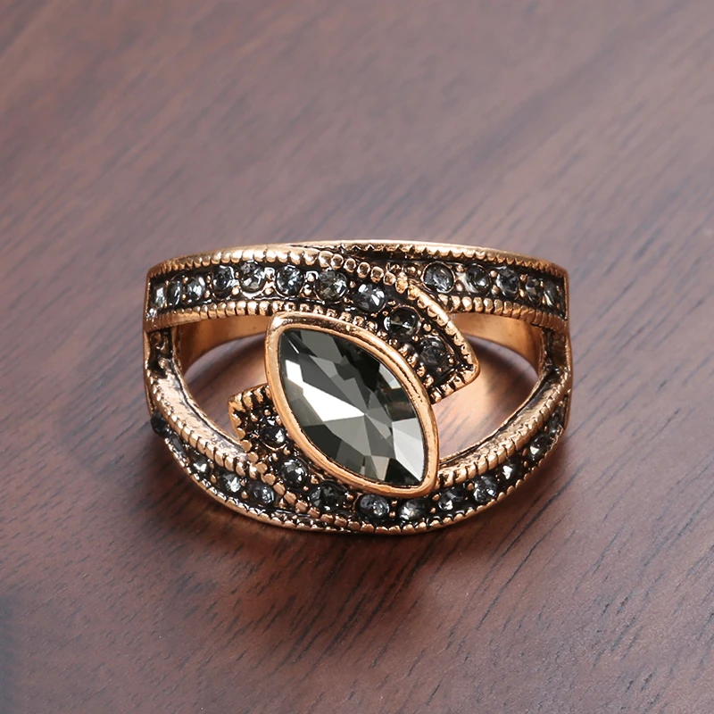 Bague Élégante en Cristal Noir