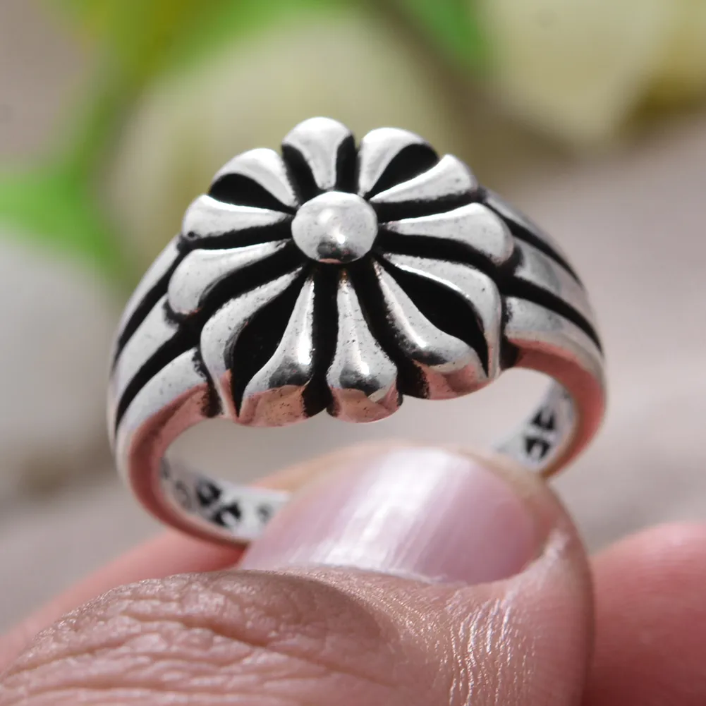 Bague Vintage en Argent Fleur