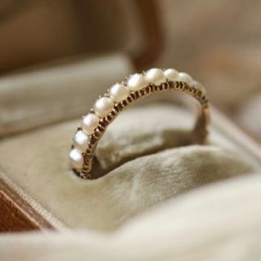 Bague élégante avec inlay de perles