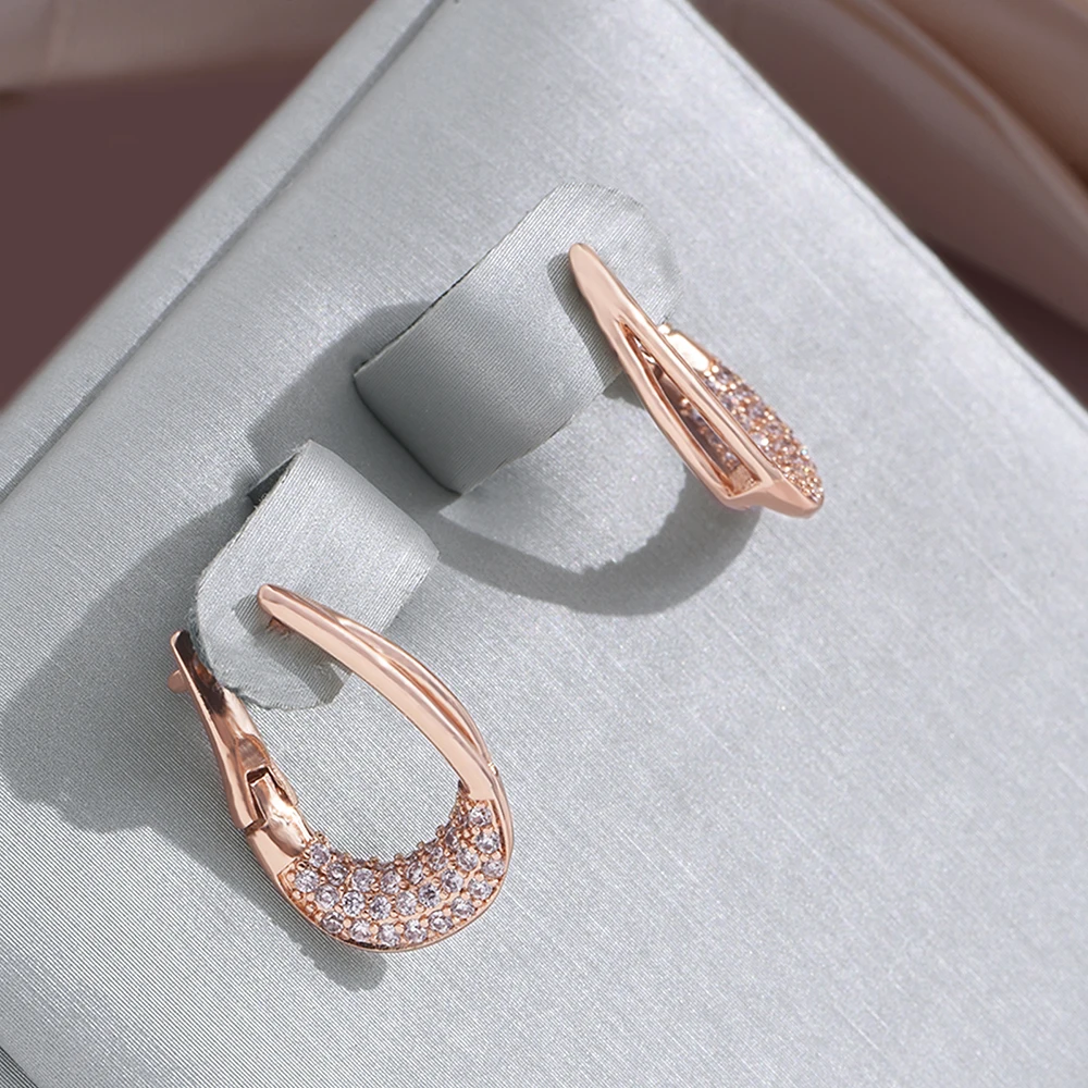 Boucles d'oreilles panier élégantes en or brillant