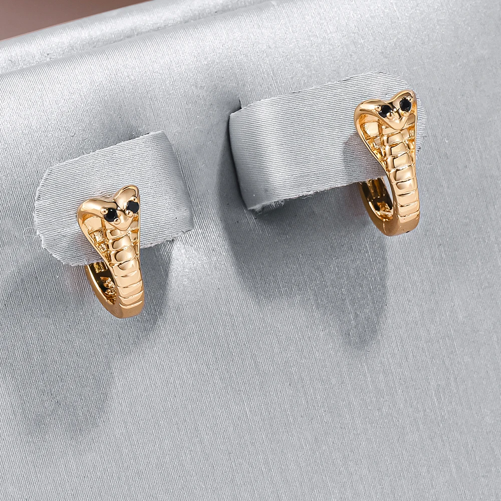 Boucles d'oreilles élégantes et lumineuses en or cobra