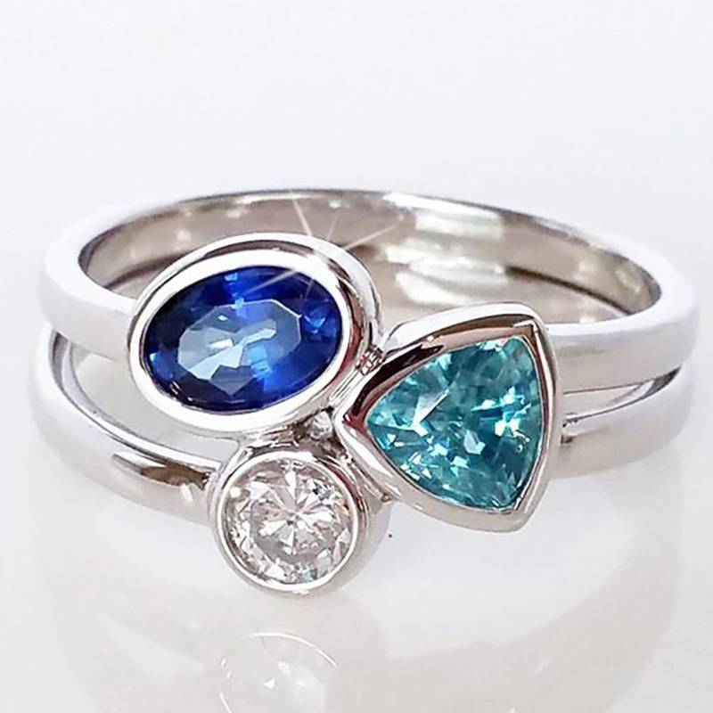 Bague en argent avec pierres bleues vintage