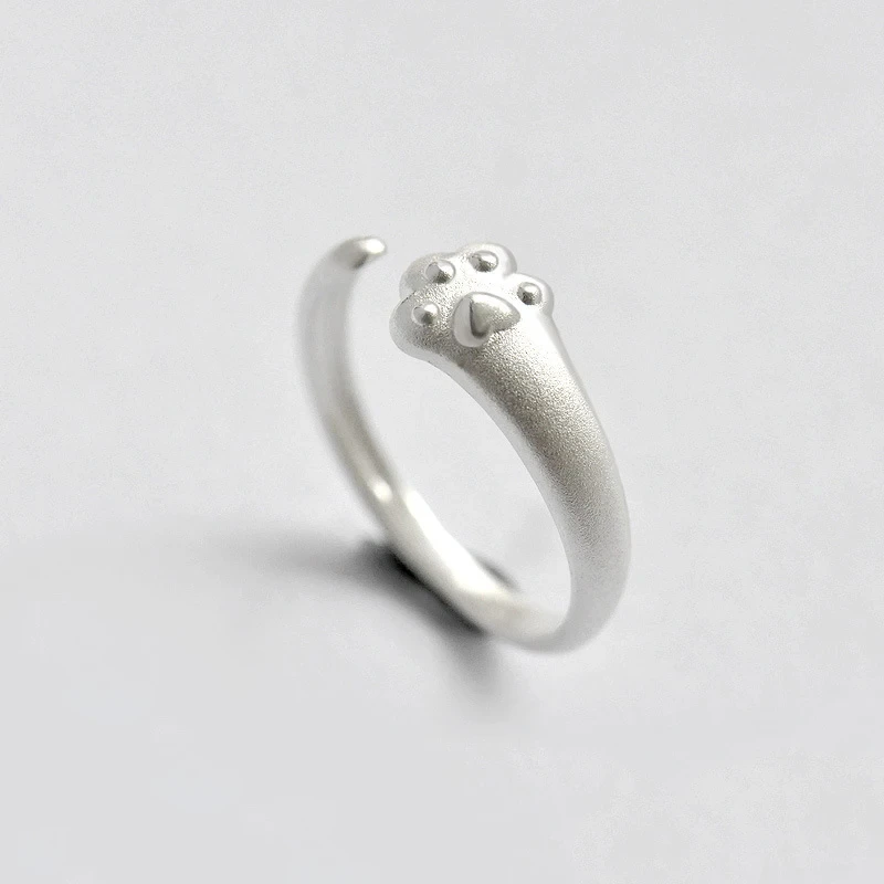 Bague antique en argent avec patte