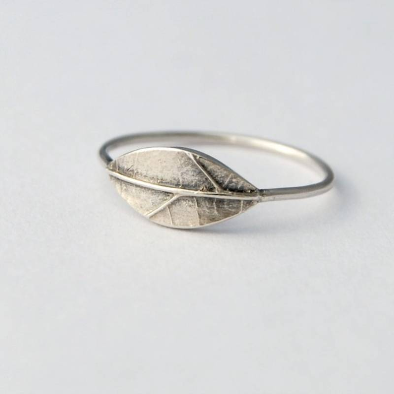 Bague en feuille d'argent vintage