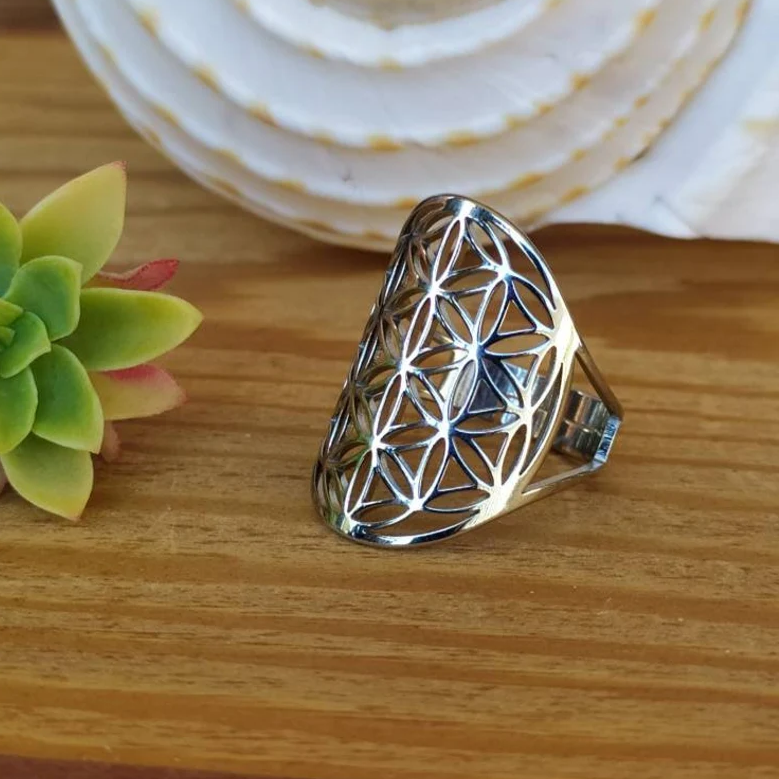 Bague en argent creuse vintage