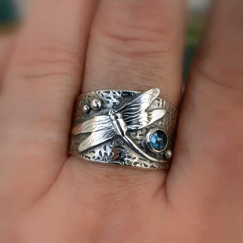 Bague en argent avec libellule en cristal bleu vintage