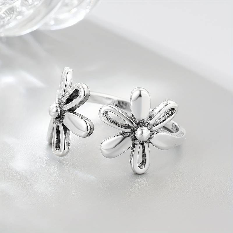 Bague Vintage Ouverte en Argent avec Fleur