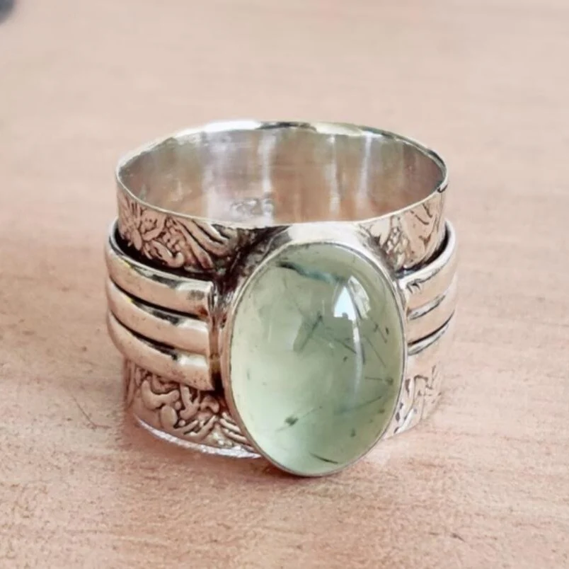 Bague en argent et verre vert vintage