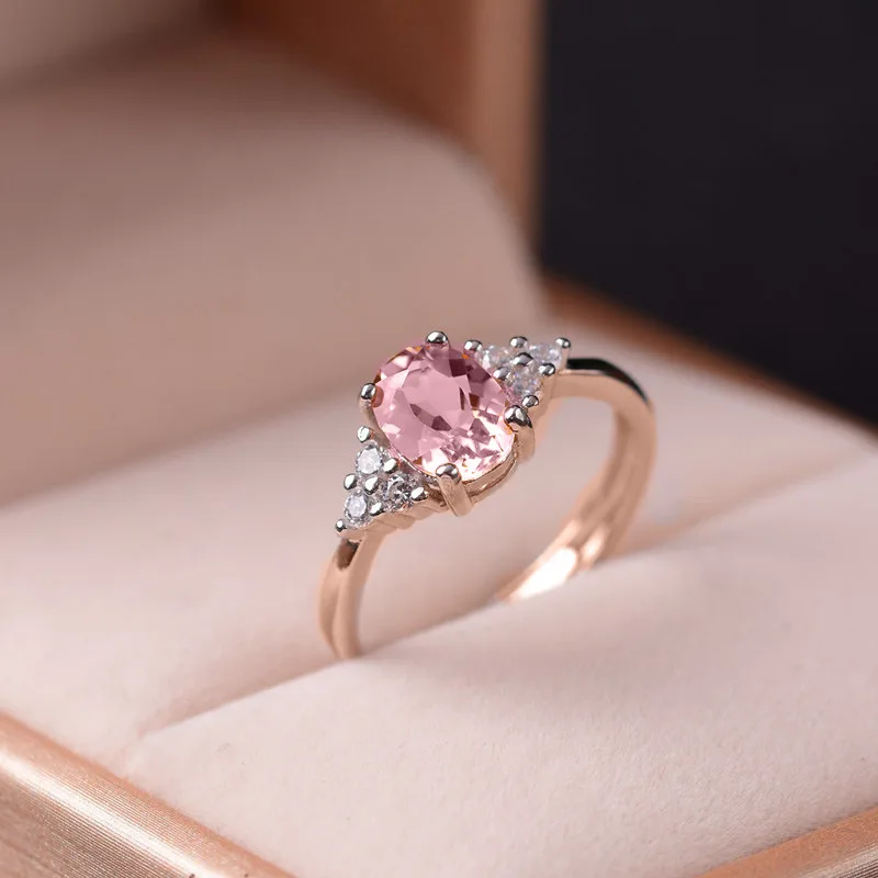 Bague en cristal rose élégante