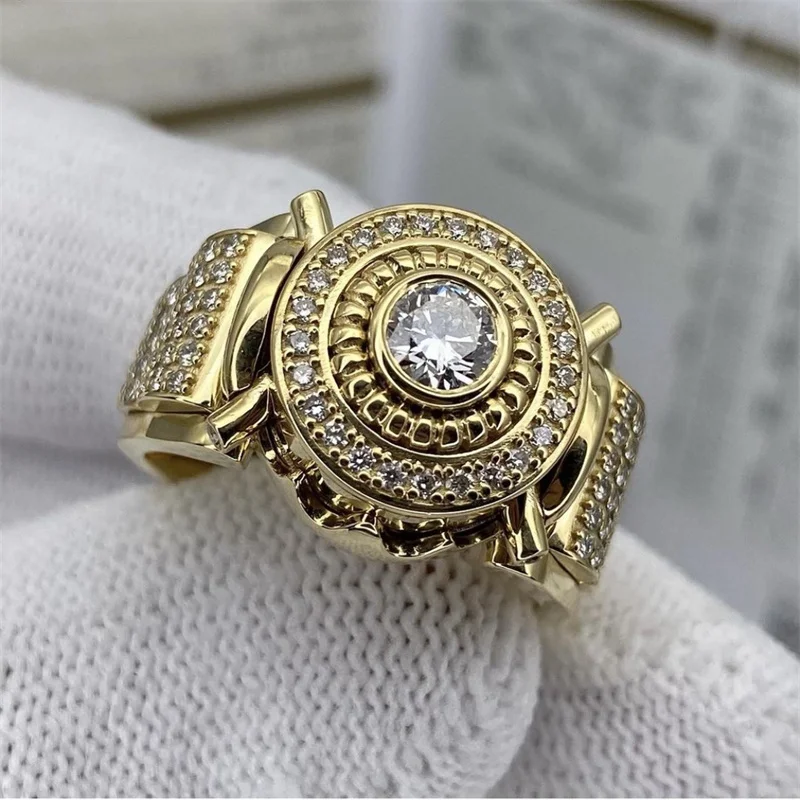 Bague arrondie en zirconium incrusté vintage