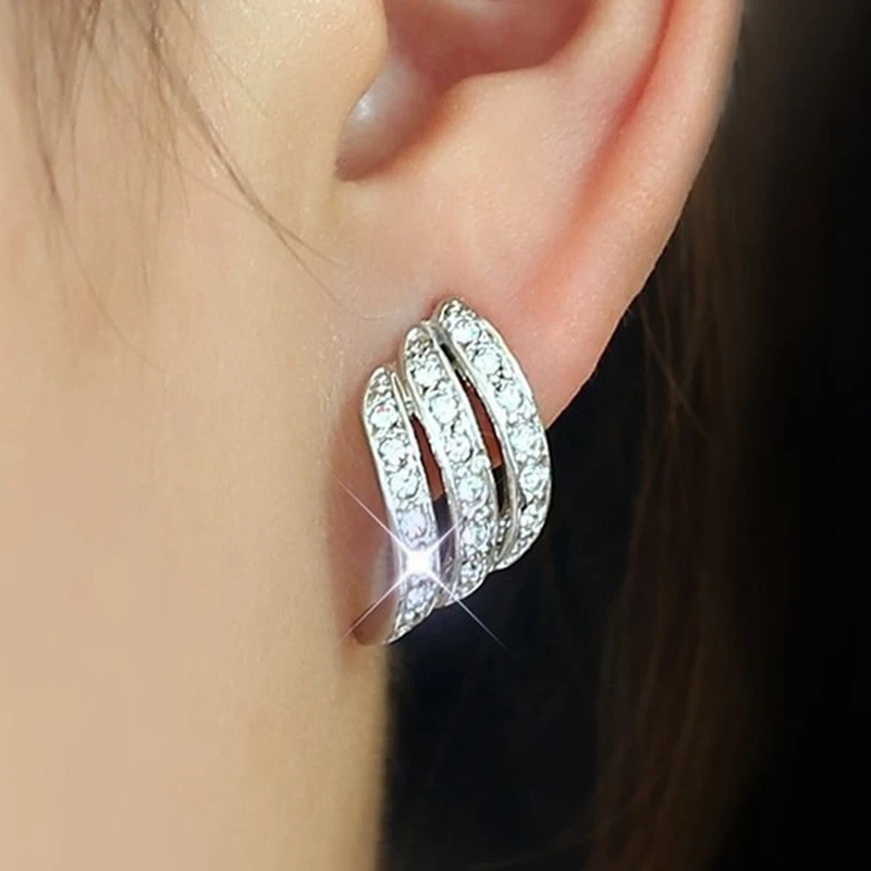 Boucles d'oreilles élégantes en argent brillant
