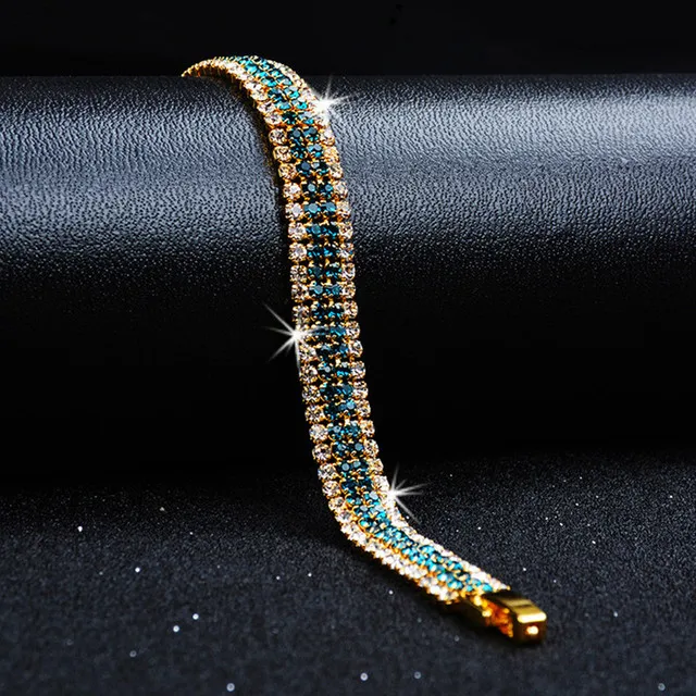 Bracelet élégant vert brillant