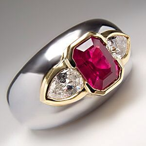 Bague en cristal zircon rouge vintage