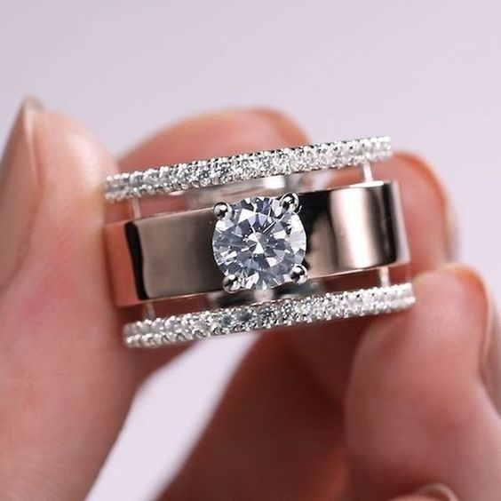 Alliance brillante en argent vintage