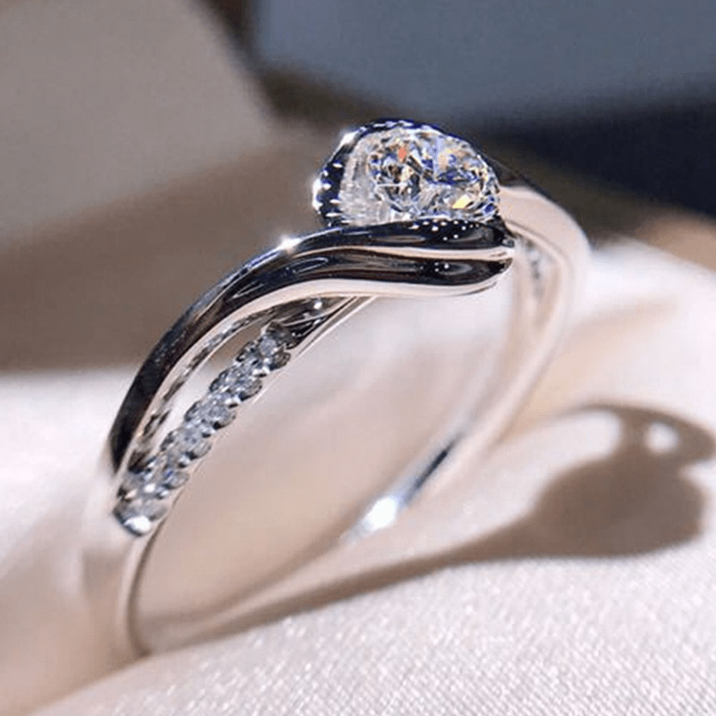 Bague en cristal de zircone vintage