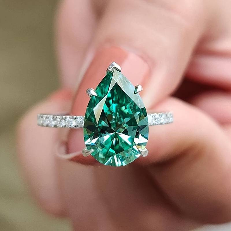 Bague à pendentif en cristal vert vintage
