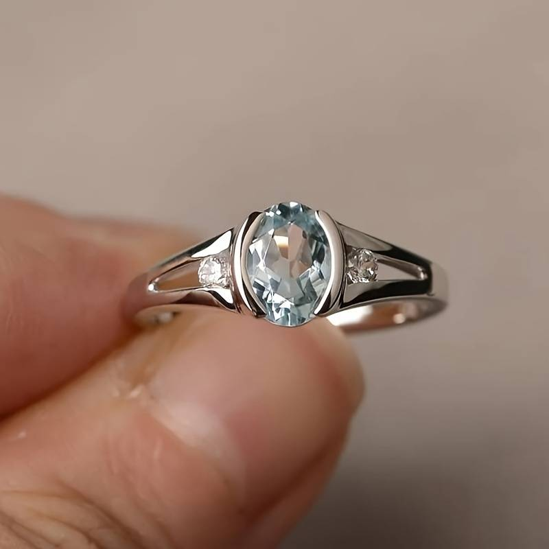 Bague en cristal bleu ovale vintage argentée