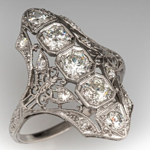 Bague en argent avec bouclier en zirconium vintage
